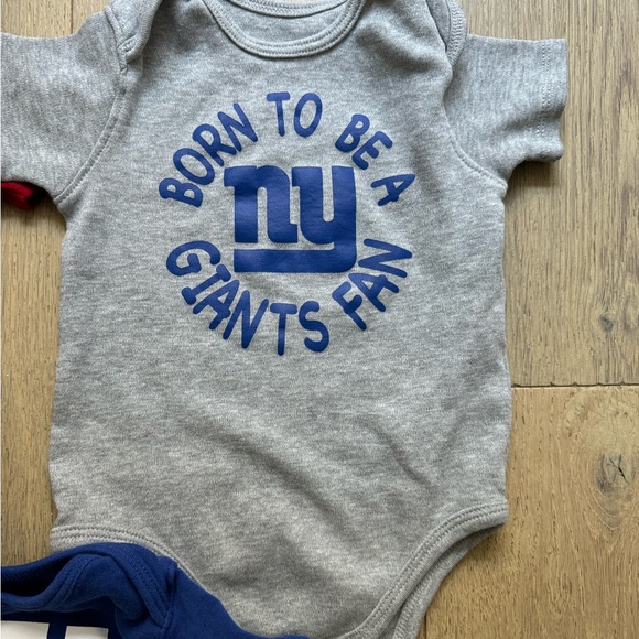 3-Pack Giants onesies - Picture 4 of 5